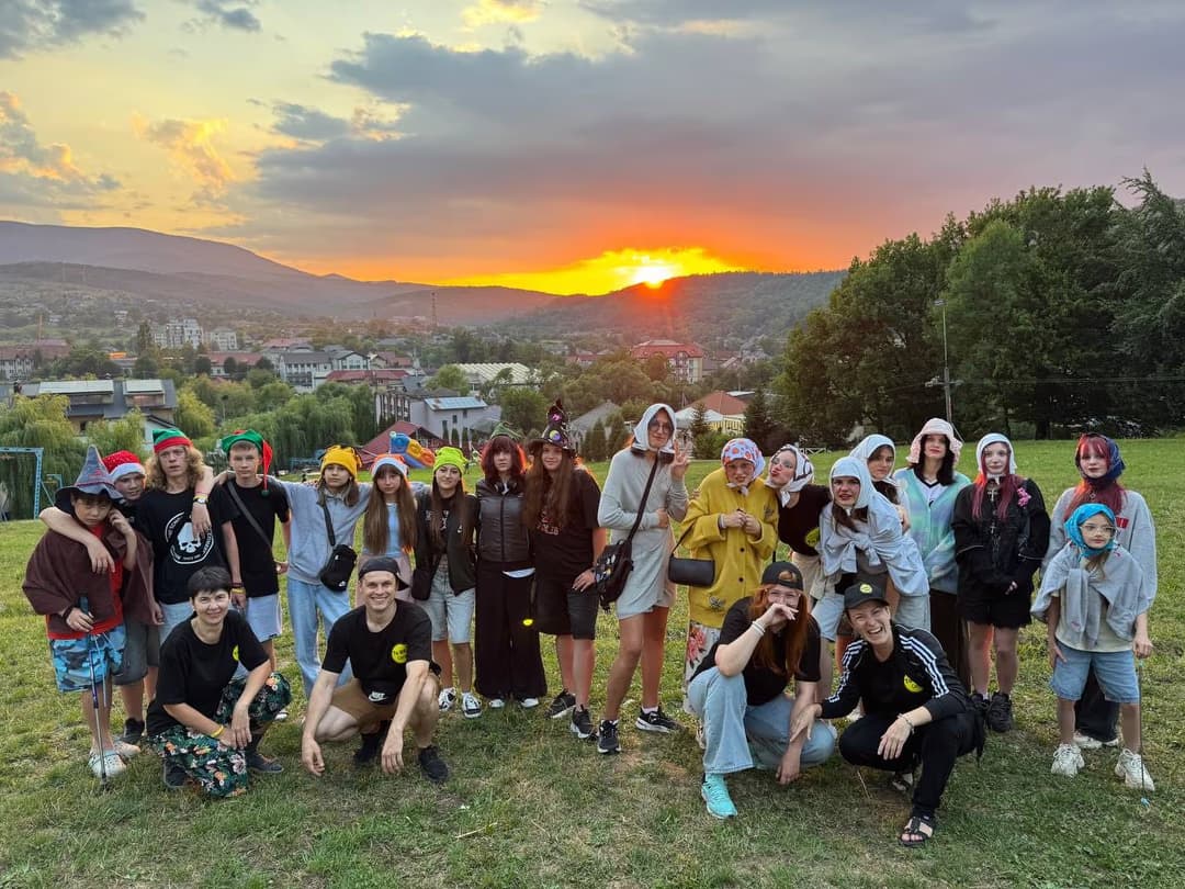 Діти в таборі PolianskiCamp · To BE(e) Camp