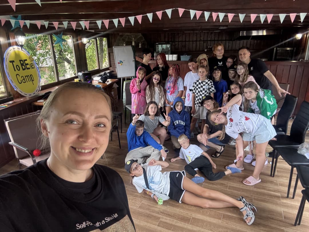 Діти в таборі To BE(e) Camp